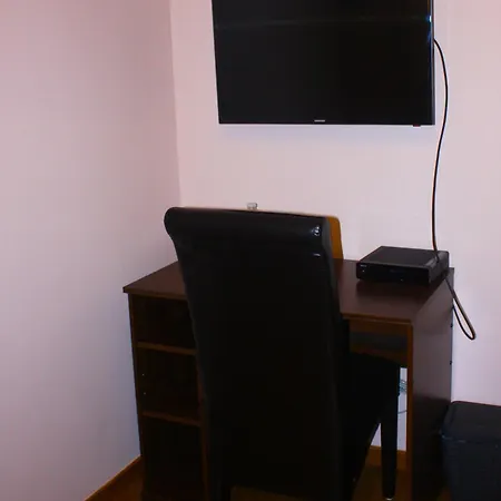 Eu B&B-3